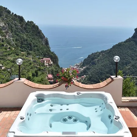 Feriehus Amalfi Sky View *