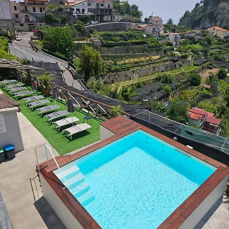 Feriehus Amalfi Sky View Scala