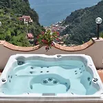 Amalfi Sky View * סקאלה