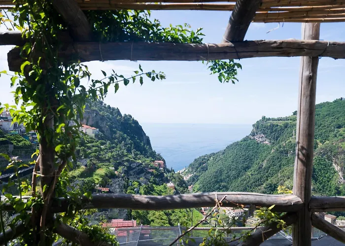 Amalfi Sky View スカラ